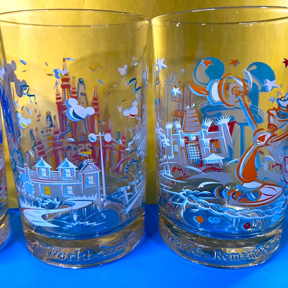 WALT DISNEY WORLD ANNIVERSARY 25th REMEMBER THE MAGIC (4) GLASSES MCDONALD’S - Picture 6 of 14